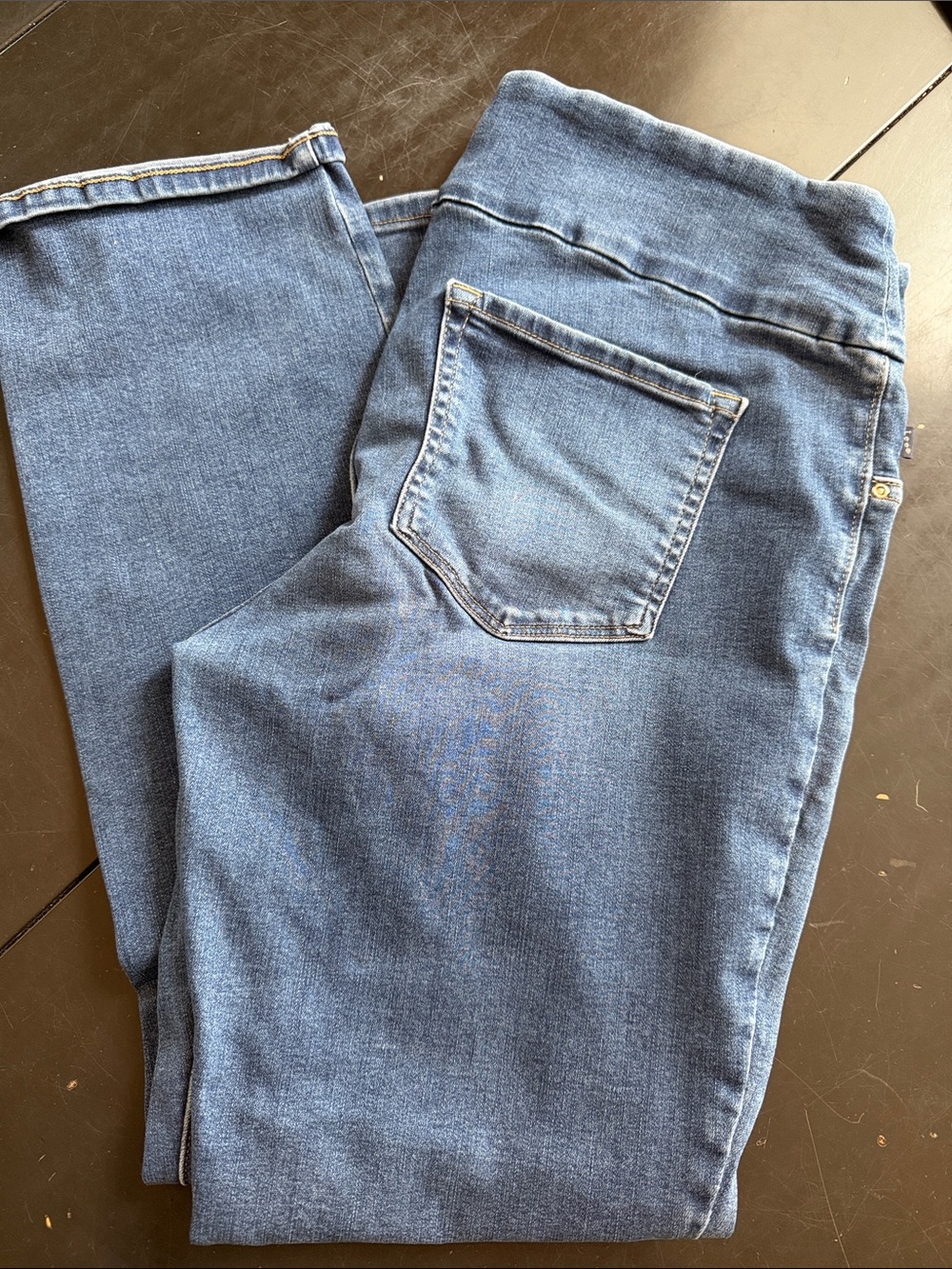 Lee Women's Sculpting Slim Fit Slim Leg Pull On Jean Size 16 Short